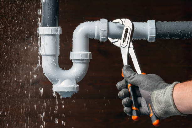 Professional Leak Detection technician working in Crystal Bay, MN